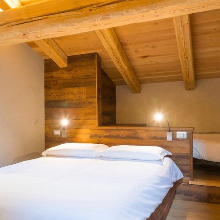 La Placette - Albergo Diffuso E Trattoria Usseaux Eksteriør billede