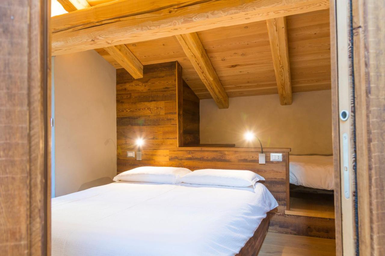 La Placette - Albergo Diffuso E Trattoria Usseaux Eksteriør billede