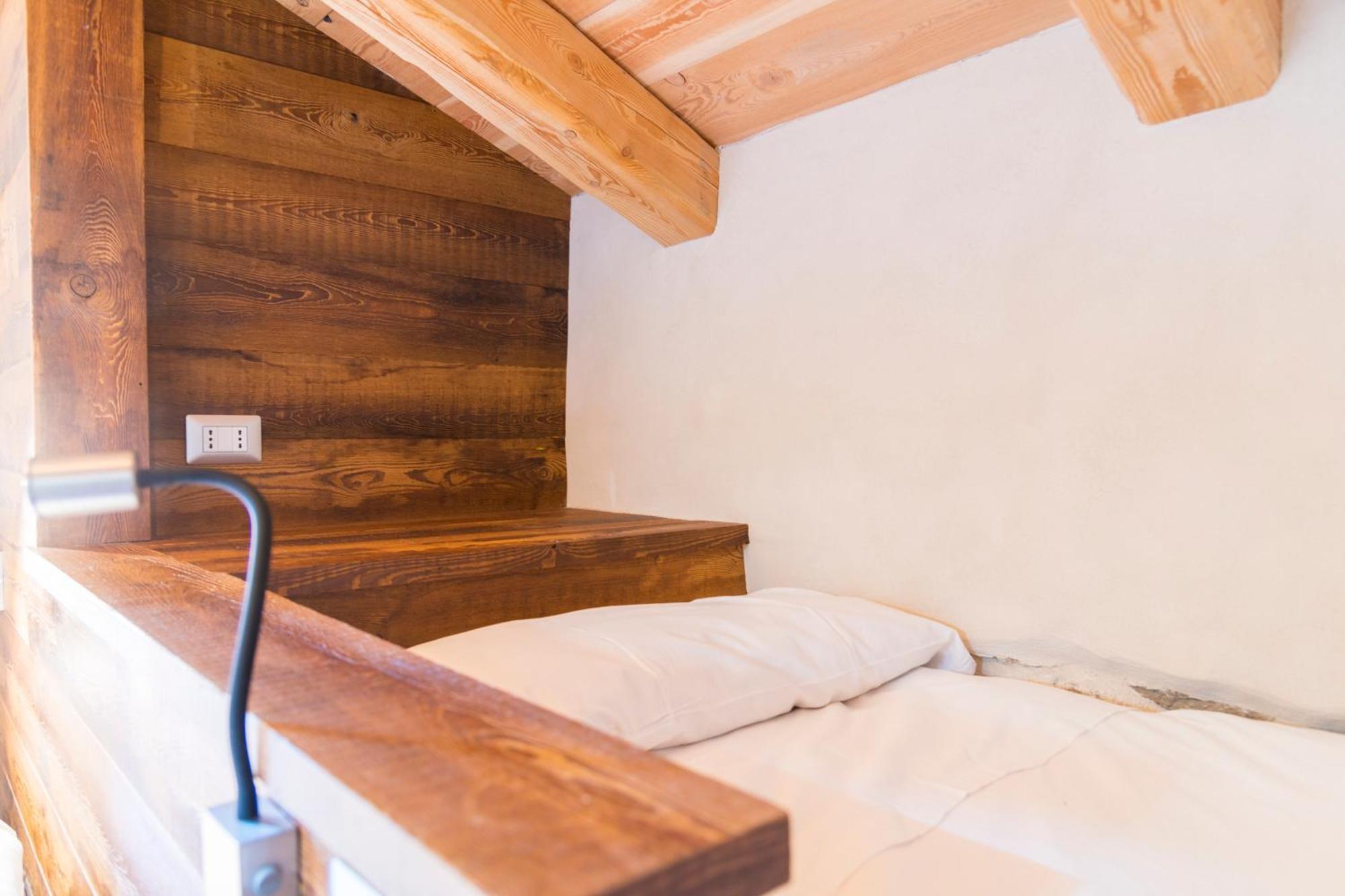 La Placette - Albergo Diffuso E Trattoria Usseaux Eksteriør billede