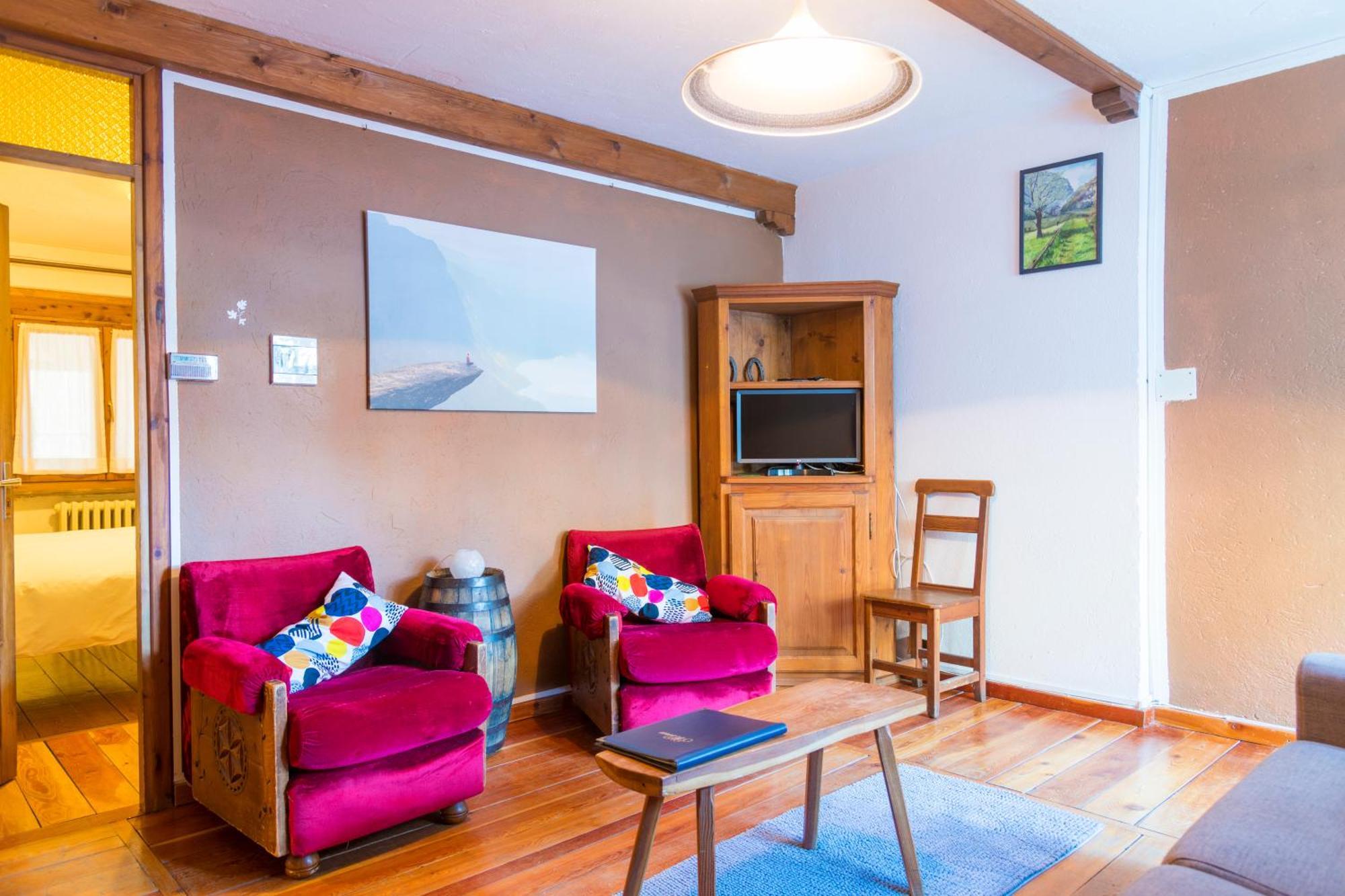 La Placette - Albergo Diffuso E Trattoria Usseaux Eksteriør billede