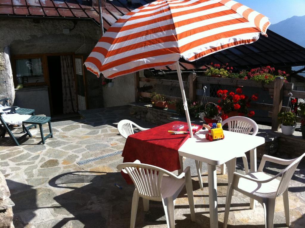 La Placette - Albergo Diffuso E Trattoria Usseaux Værelse billede