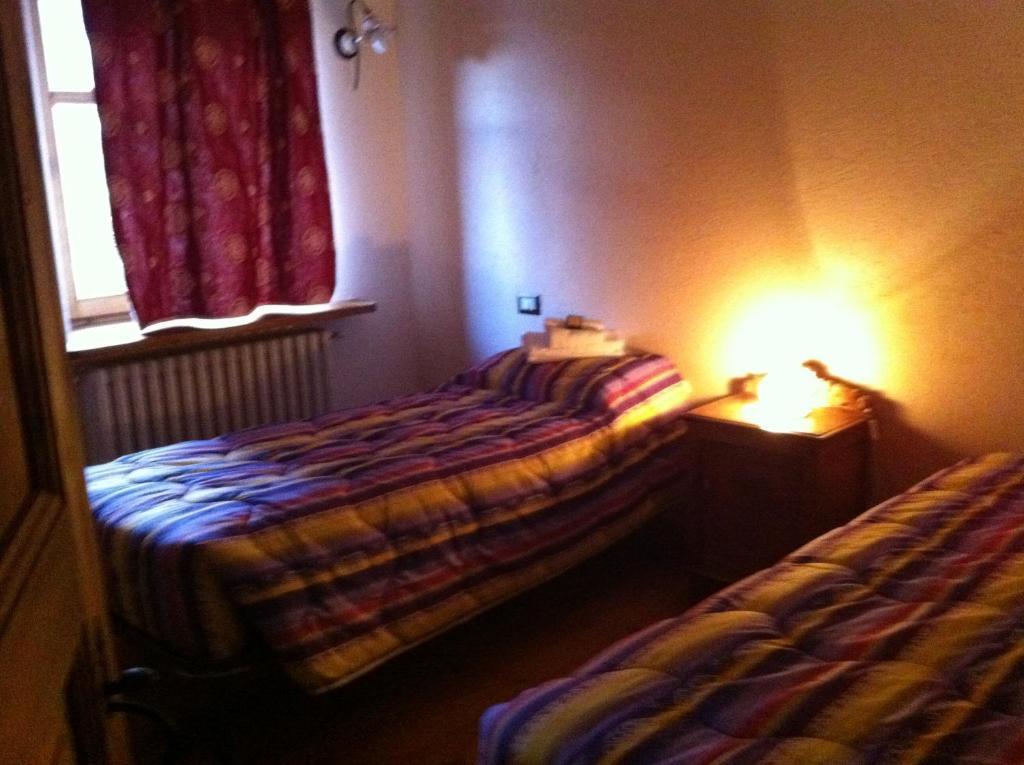 La Placette - Albergo Diffuso E Trattoria Usseaux Værelse billede
