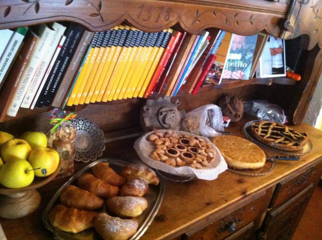 La Placette - Albergo Diffuso E Trattoria Usseaux Eksteriør billede